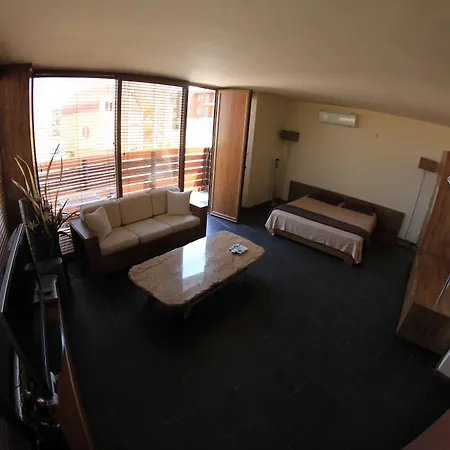 Hotel Design Logatero 3*