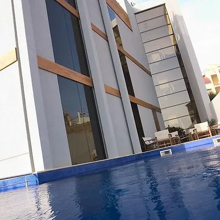 ديزاين لوغاتيرو 3* سوزوبول