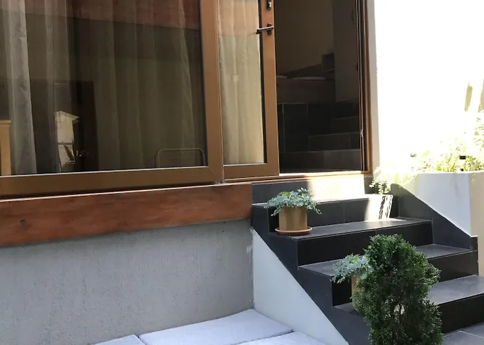 מלון Design Logatero